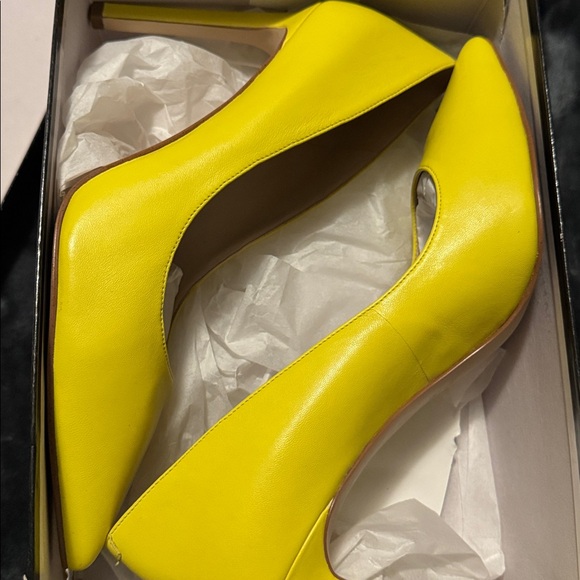 Nine West “Tatiana” Pointy Toe Pumps - Picture 5 of 8